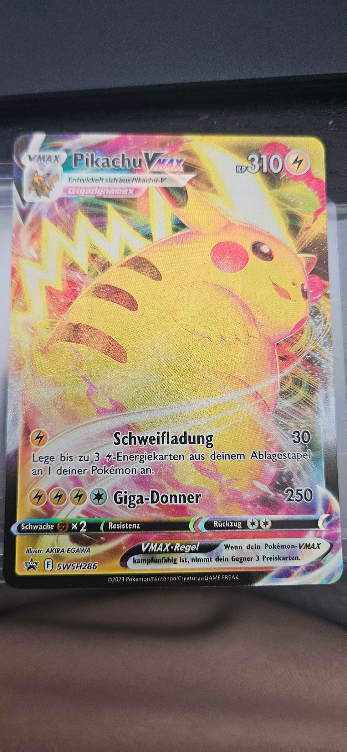 Pikachu VMAX